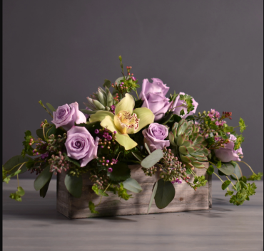 LAVENDER ROSES GARDEN DELIGHT