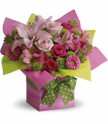 PRETTY PINK PRESENT
