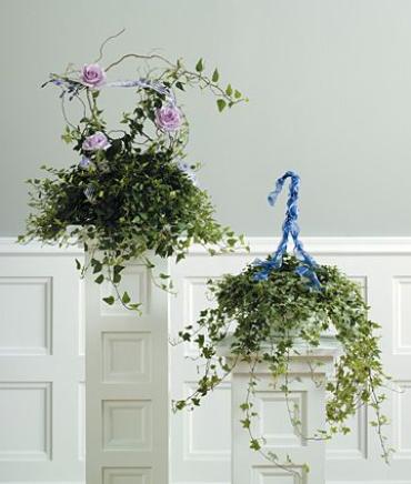 IVY BASKET WITH ROSE ACCENTS