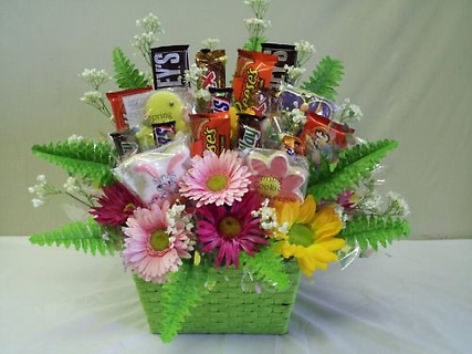 BEAUTIFUL AND SWEET CANDY BASKET