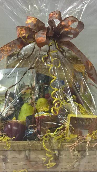 FANCIES FRUIT & GOURMET DELIGHT GIFT BASKET