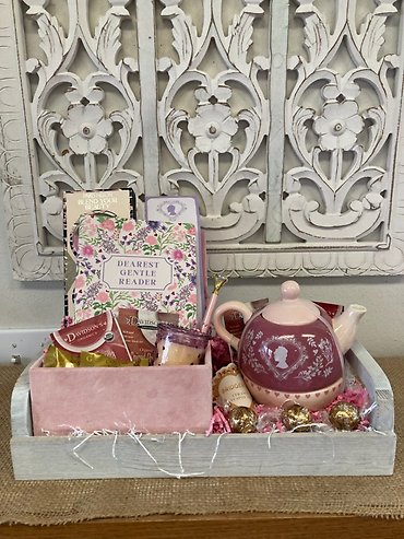 MOMS TEA BASKET
