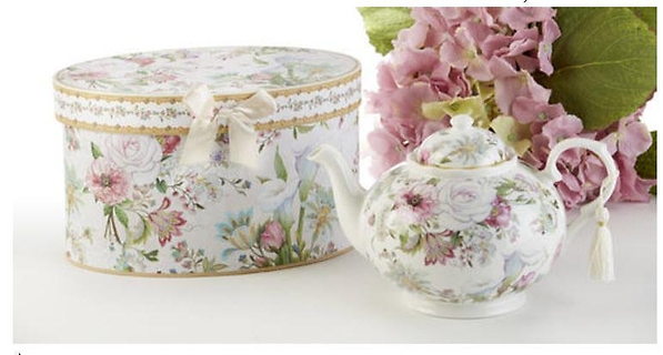 PASTEL ROSE GARDEN PORCELAIN TEAPOT 34 OZ GIFT BOXED