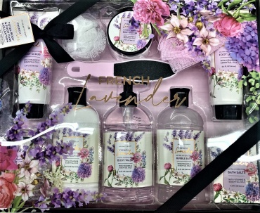 FRENCH LAVENDER TOTAL BODY CARE GIFT SET