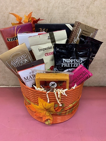 SPECIAL!!!  FANCIES GOURMET FALL SNACK BASKET