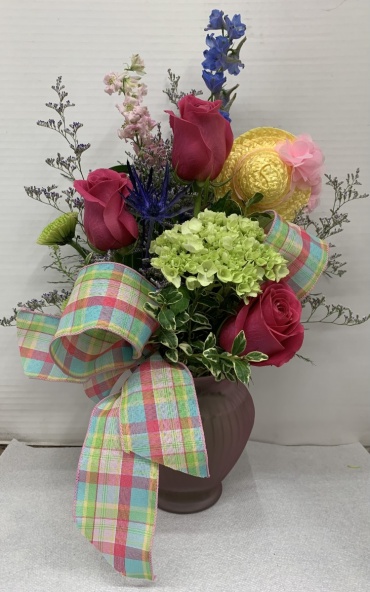 HAT\'S OFF TO MOM!