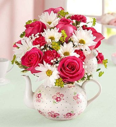 MOTHERS DAY CHINTZ OR FLORAL TEAPOT WITH DARK PINK LOVING ROSES