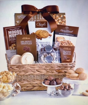 PREMIER FAVORITES GRANDE GIFT BASKET