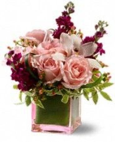 SO CUTE FLORAL CUBE ARRANGEMENT