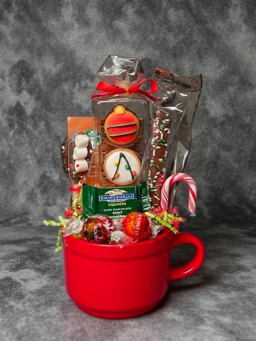 WINTERS SWEET & DELIGHTFUL RED MUG CANDY BOUQUET